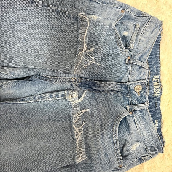 Women’s Denim Jeans - Picture 3 of 5